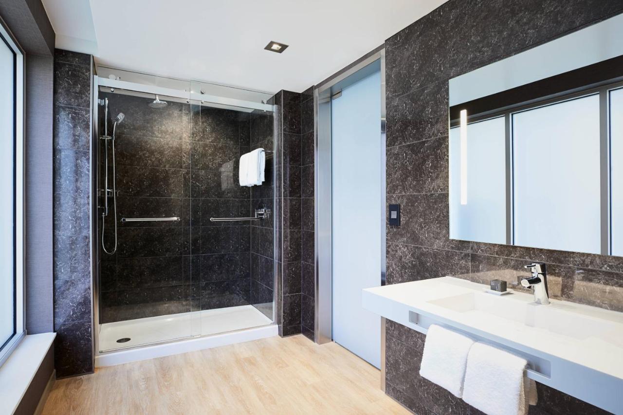 Hotel Ac By Marriott Downtown 4*