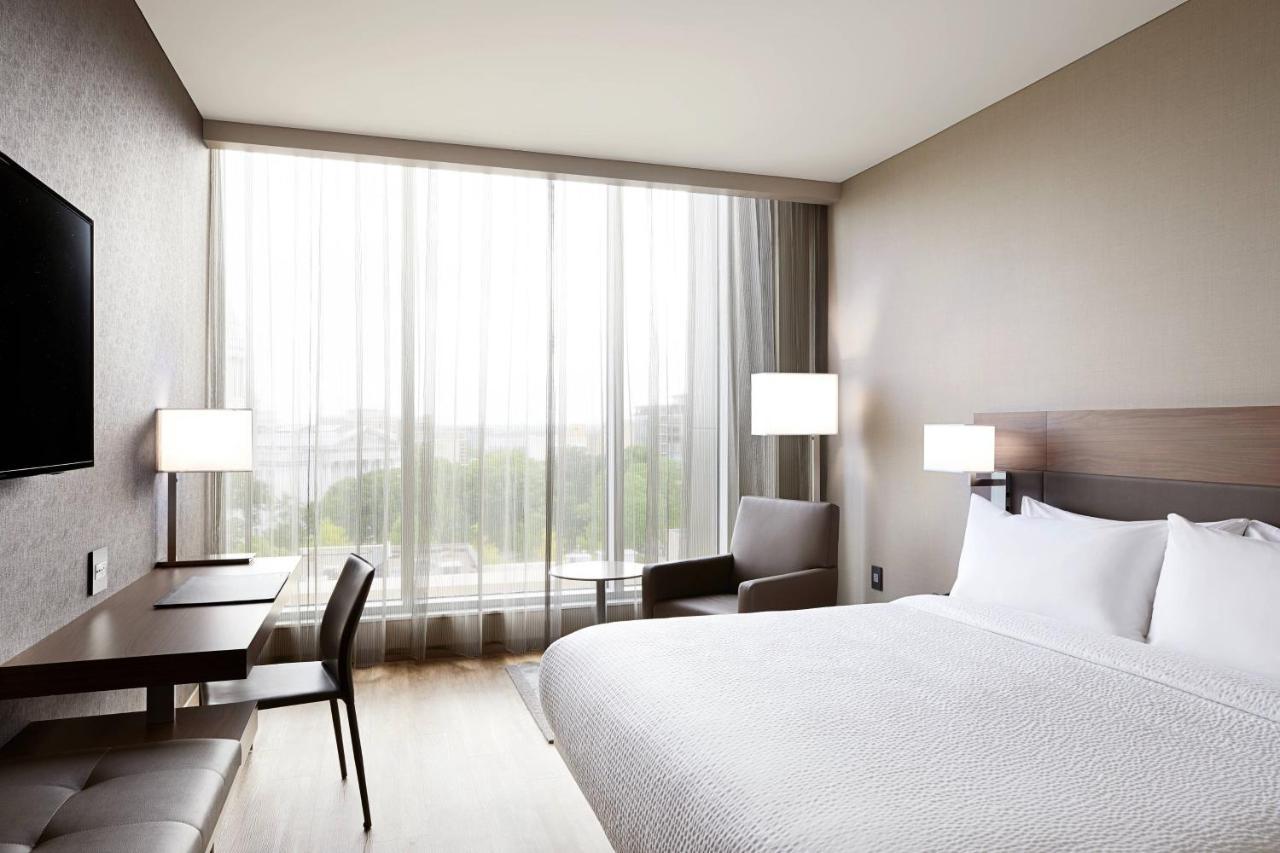 Ac By Marriott Downtown Hotel