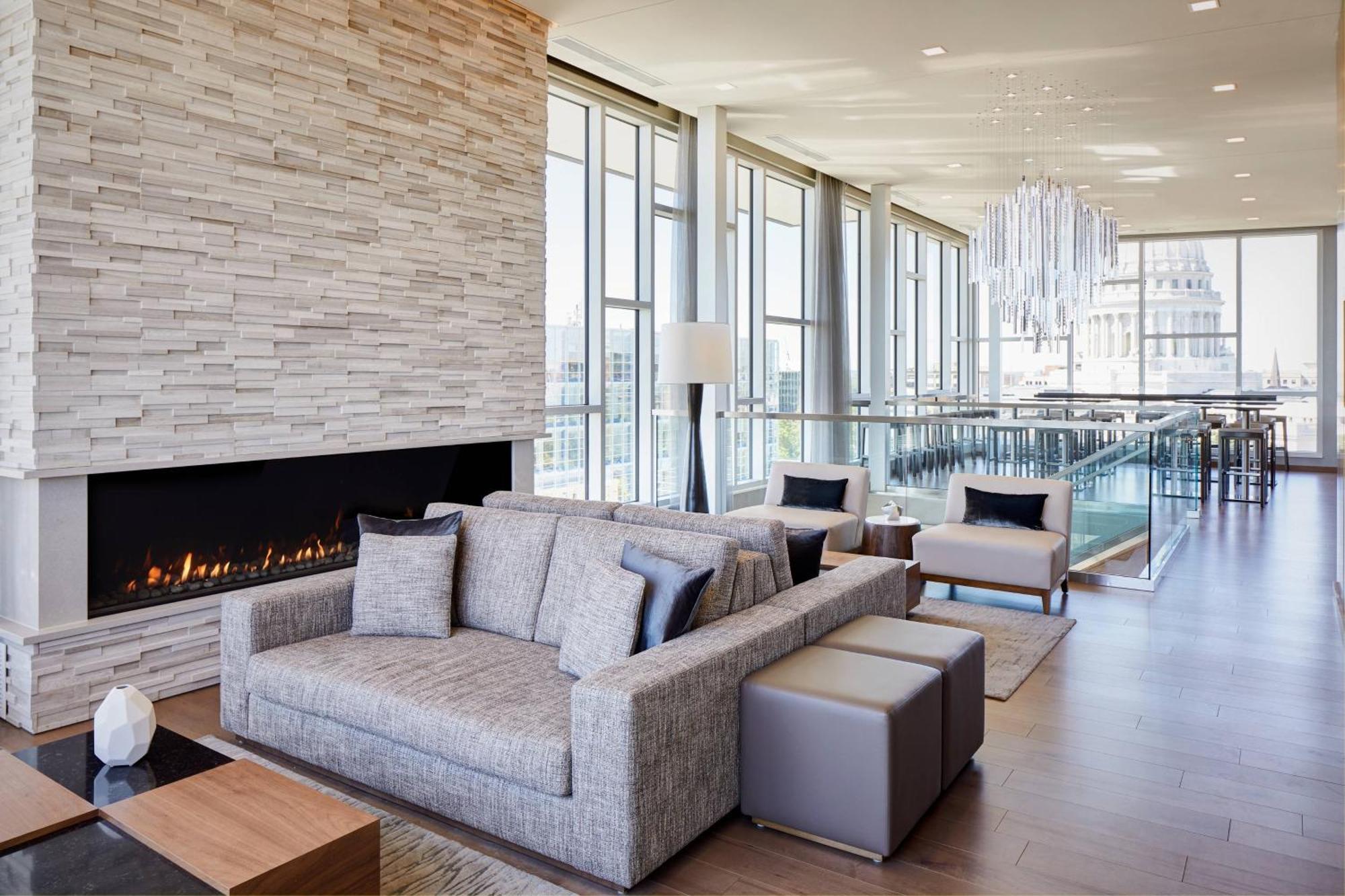 Hotel Ac By Marriott Downtown 4*