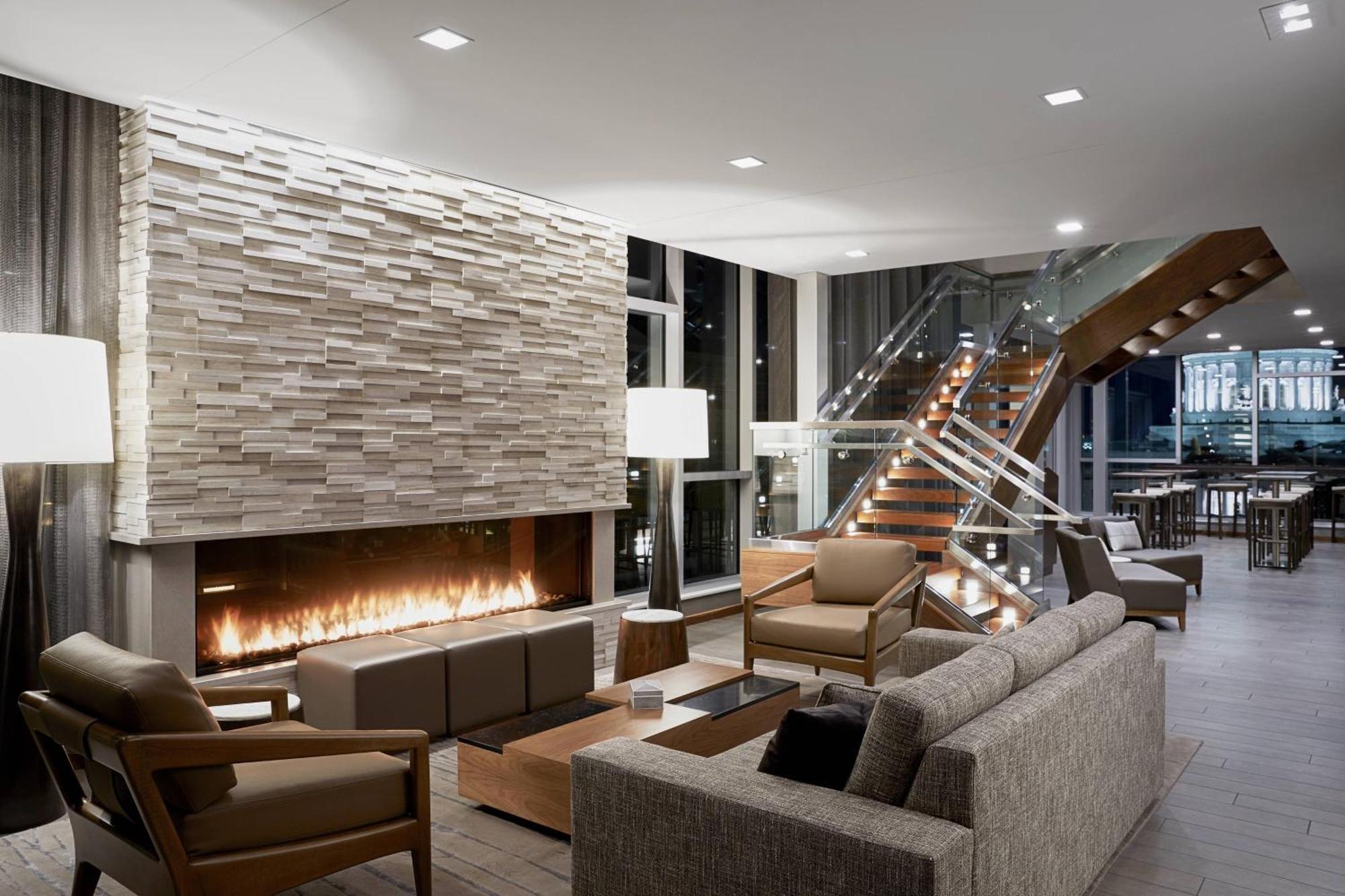Hotel Ac By Marriott Downtown 4*
